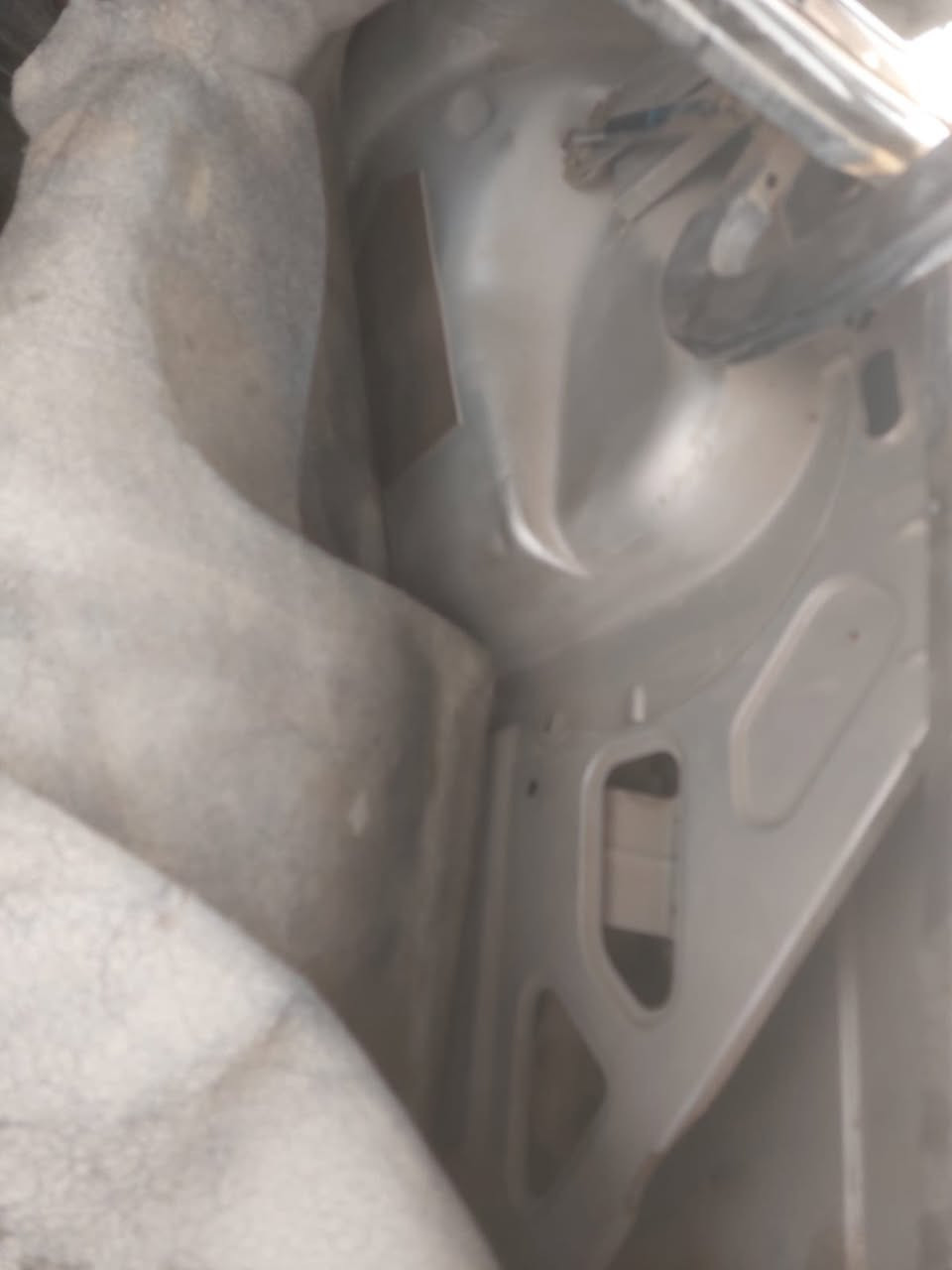 السلام عليكم خوان بي ام ٧٣٥ للبيع رقم بصره ألماني  موديل ٩٢مكانها بصره مكفوله من الصبغ والضربه كير محرك اكسل بالكارتون حداده كلش حلوه غرفه جديده سياره بلاد عظمتها تخبل لايت زنون كهربائياتهاكلها شغاله دعاميه كدام مابيها وسنويتها ضايعه بيها كتاب فقدان كامل حتى من المرور سعر ٢٧ موسعرها بس مستعجل علبيع مداور ثاني يوم 
***********
***********
