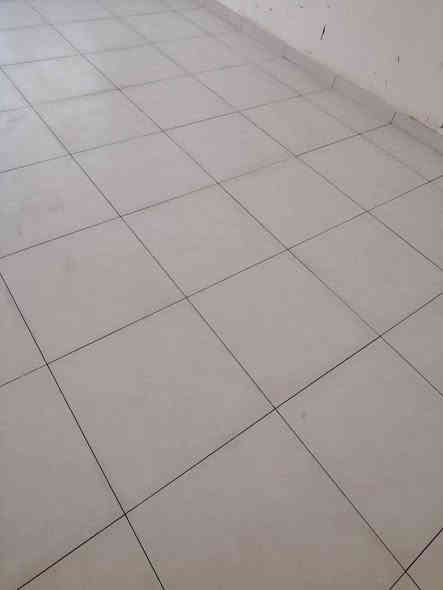 السلام عليكم ورحمة الله عملي سيراميك بورسلين لوح مرمر ديكورات داخليه وخارجيه واجة ***********داخل النجف الاشرف
