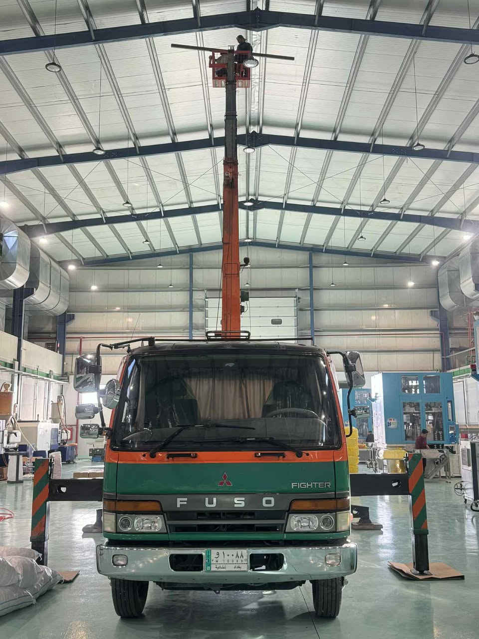 ‏سلام عليكم موجود هذا السيارة Foso موديل 1998 (***********) (***********)
