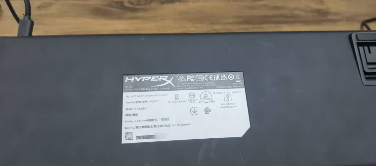 كيبورد هايبر إكس مستخدم 
ميكانيكي أصلي ريد سويتشات RGB شغال مستخدم قليل جدا حجم 100%

السعر:40 ألف وبيه مجال قليل

التواصل:***********
