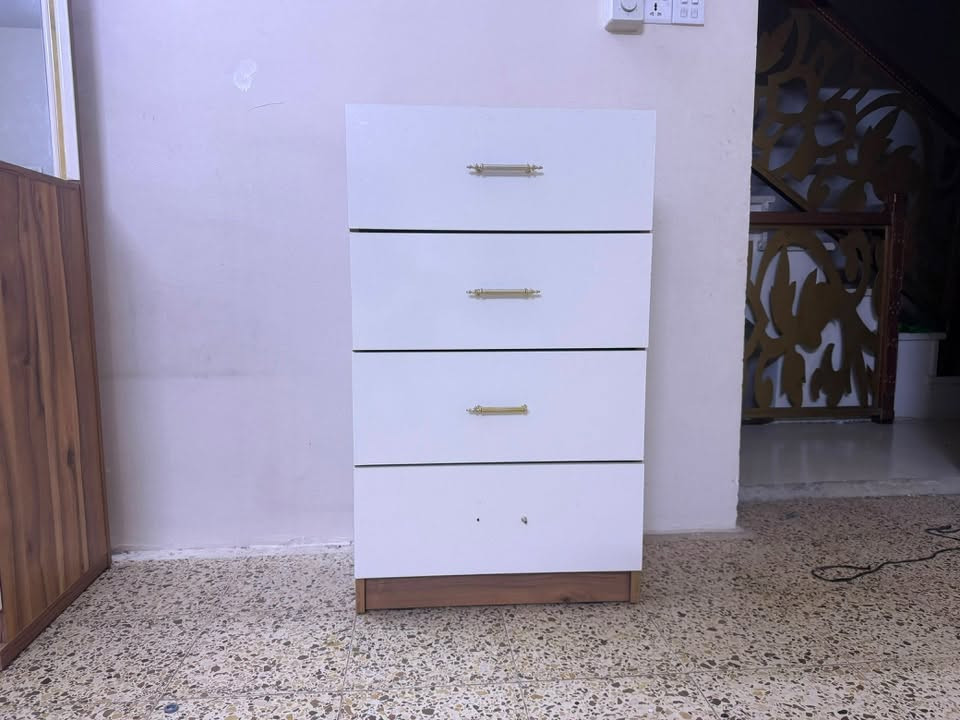 سلام عليكم
غرفة نوم تركية استعمال قليل مكاني بغداد الجديدة خلف مطعم الدرويش الغرفة جديدة رايدهة بمليون ومية(1100) وبيهة مجال بسيط الغرفة جديدة بمعنى الكلمة بس شلت من بيتي ورايد ابيعهة للاستفسار هذ رقمي بي اتصال وبي واتساب 

***********
