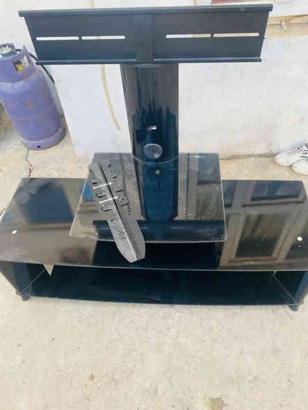 السلام عليكم ميز تلفزيون مثل ما موجود صورة السعر 45ألف +نضيف مامستعمل .
كركوك طريق بغداد 
***********
رقمي للتواصل
