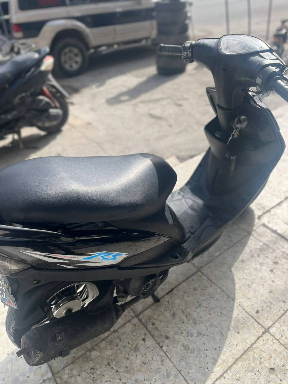 سلام عليكم ماكس عدله مال رمبه (للبيع)
تفاصيل
1.مكينه بلاديه مامفتوحه💫
2.كهربائيات كلها شغاله🚷
3.وياله رياضي🥶
4.كلجات بلاديه☘
5.كتف اشاير رياضي koso
الدراجه جديده بمعنى الكلمه
تواصل(***********)واتساب  وماسنجر فقط
