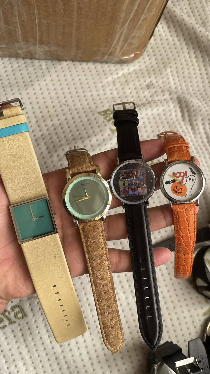 ساعات باله للبيع سعر القطعه 10 توصيل كافه المحافظات موجود


**إذا كنت صاحب هذا الإعلان وتريد حذفه لأي سبب، رجاءا أرسل رسالة إلى الدعم الفني**