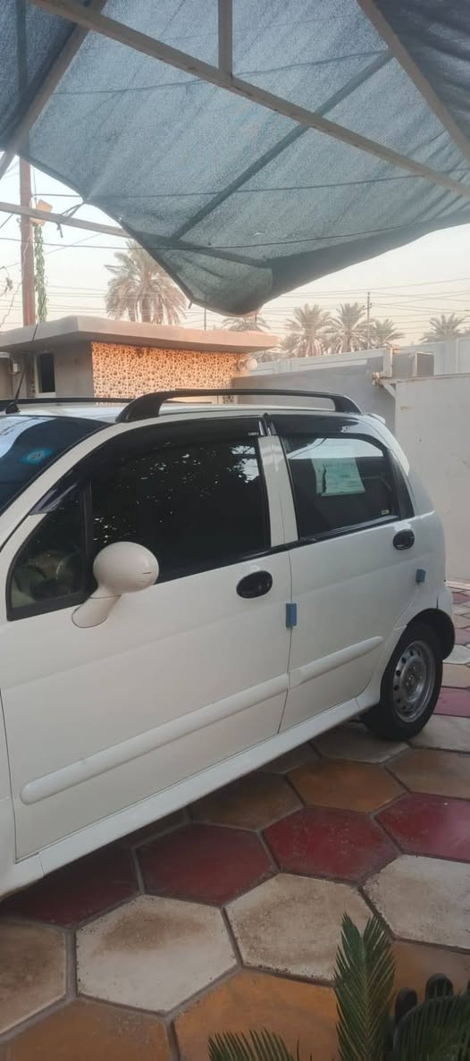 ⚜️سلام علیکم كيو كيو⚜️
اخوان عندي كيو كيو موديل 2012 سياره مابيها اي نقص تاخذها متصرف عليه دينار عارضها ب33وبيها مجال للشراي
 يتصل على هذا الرقم
***********
