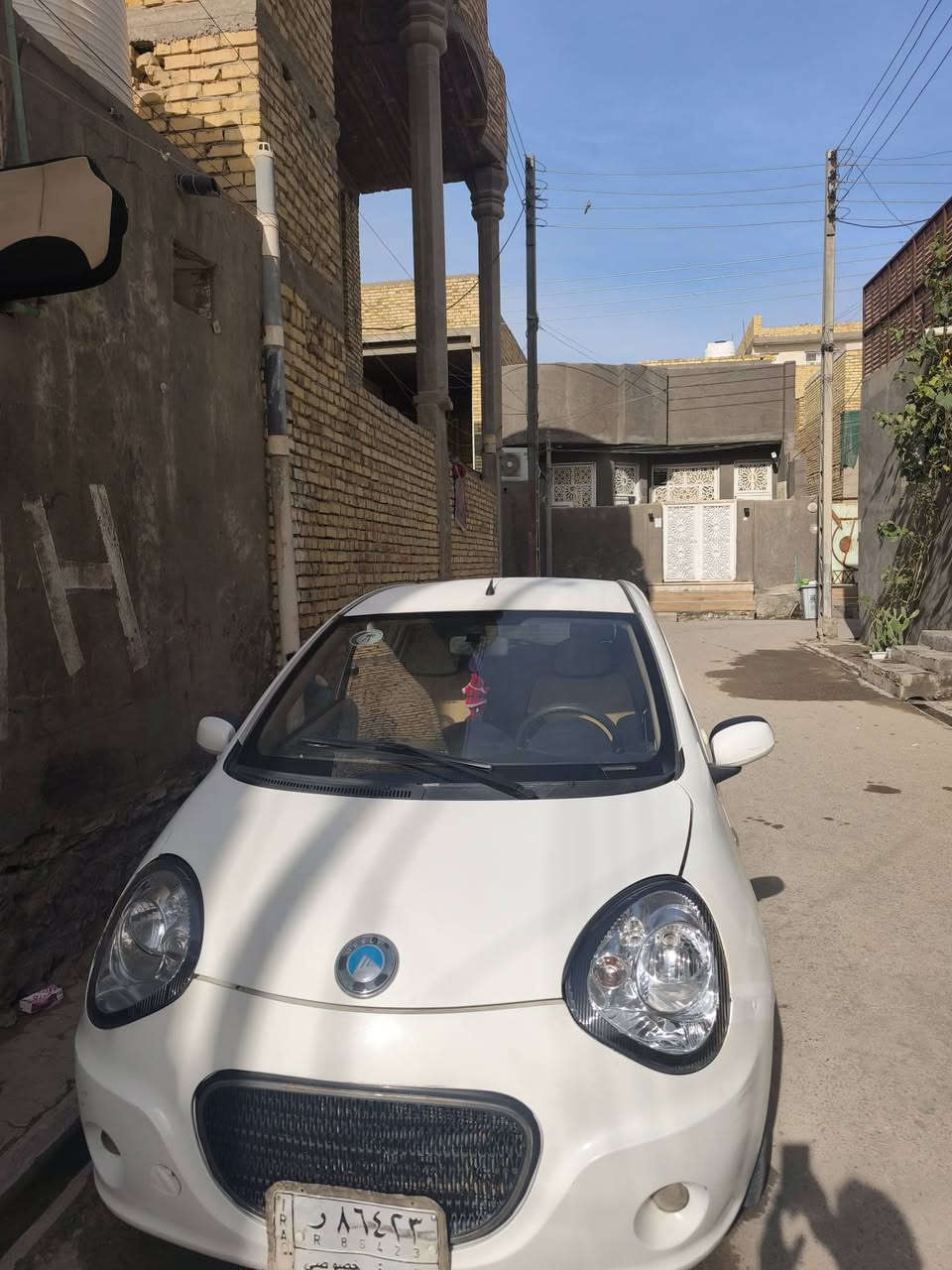 سلام عليكم سياره بانده موديل ١٣ مشروع. وطني.   باسم بنيه.  مكان السياره ناصريه.   مصبوغه.  عام.  سنويه ما منتهيه   السعر ٣٥.                                 ***********
