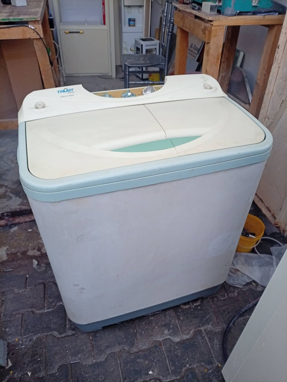 للبيع غساله شغاله سعر 70العنوان مقابيل البطاقه الوطنية الاتصال ***********
