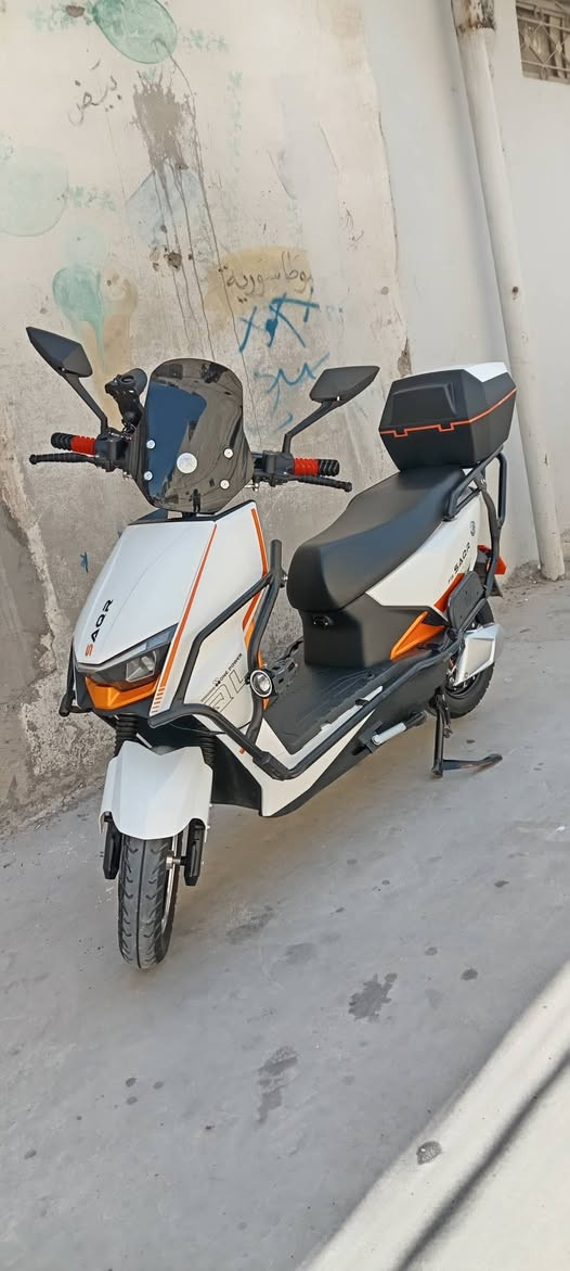 للبيع ماطور شحن نوعية صقر ملف 2500 
عقل 72 امبير 6بطاريات فيتنامي اصلي جدد شرط الفحص دبل اسويج ودبل بصمه نضام سرقه وتشغيل عن بعد وليتات زينون فلجي علي ناصي 
النضافه كدام العين نضيف خير من الله السعر 800  رقمي *********** بي واتساب مكان موصل جانب الايمن باقي التفاصيل ادخل علصور وشوف
