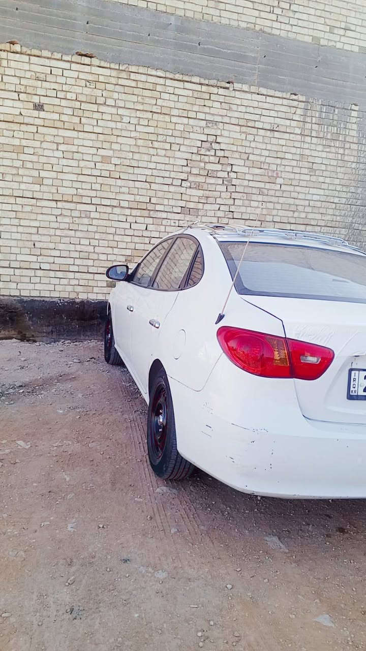 سلام عليكم عدي النترا البيع موديل 2011جاهزة كير مكينة حدادية تبريد تخم تاير سيار بيهه صبغات قليلة مكينة 1600 رقم انكليزي وكالة بسمي مكاني نجف سعر 95 وبيهه مجال بصيط ,***********
