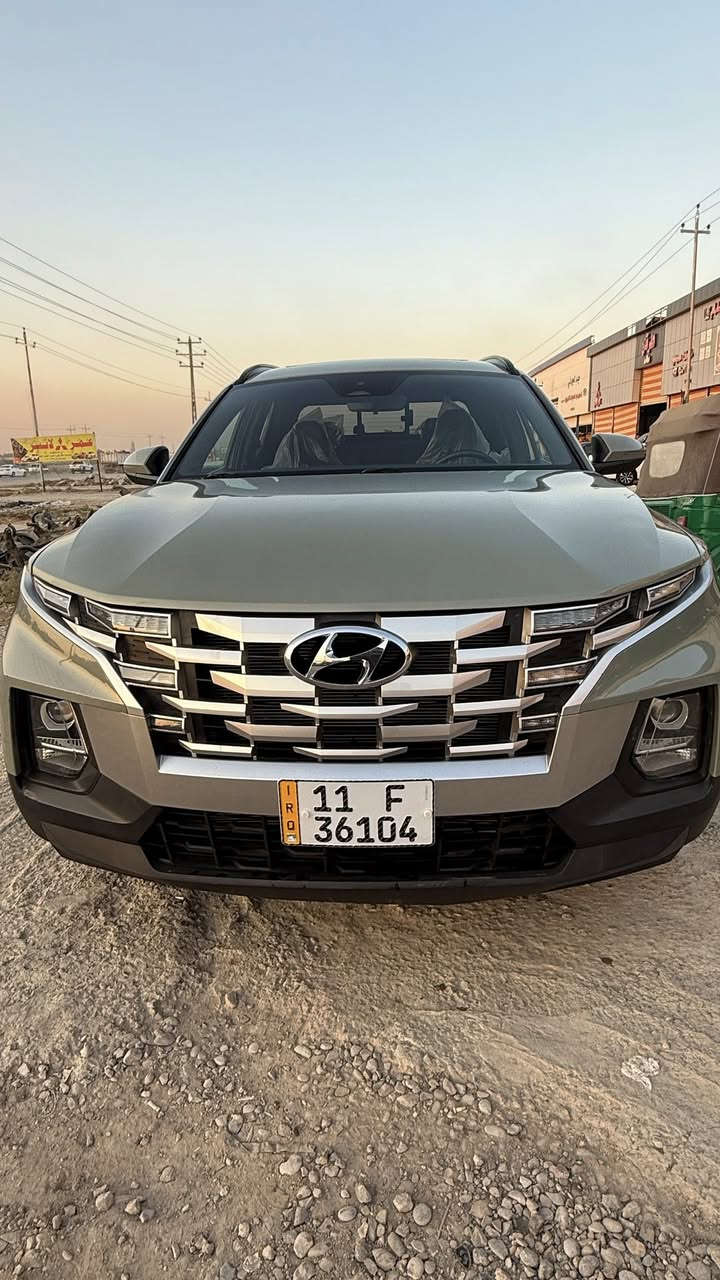 السلام عليكم بيكم سنتا كروز 2023 سيل وارد امريكي 
Hyundai Santa Cruz sel 2022 Green 2.5L 
حجم المكينه : 2500 
الضرر : بنيد مبدل  ومصبوغ وباب صبغ موضح بالصور
المواصفات 
1. فتحه 
2.بصمه
3. كشن كهرباء 
4. ويل كب 
5.تشغيل عن بعد 
6. اشاير بالمري
7.كشنات كهرباء
8.شحن وايرليس
9.هندبريك بصمه
10.هيترات بالكشنات
السعر : 187$
تفاصيل آكثر هذآ رقمي ***********
مكاني ديالى بعقوبة
