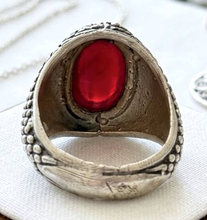 ب30 ألف مناسب جدا خاتم عقيق يماني أحمر ياقوتي من النوادر صياغه ثقيله العنوان بغداد ومتوفر خدمة توصيل لكافة محافظات العراق


**إذا كنت صاحب هذا الإعلان وتريد حذفه لأي سبب، رجاءا أرسل رسالة إلى الدعم الفني**