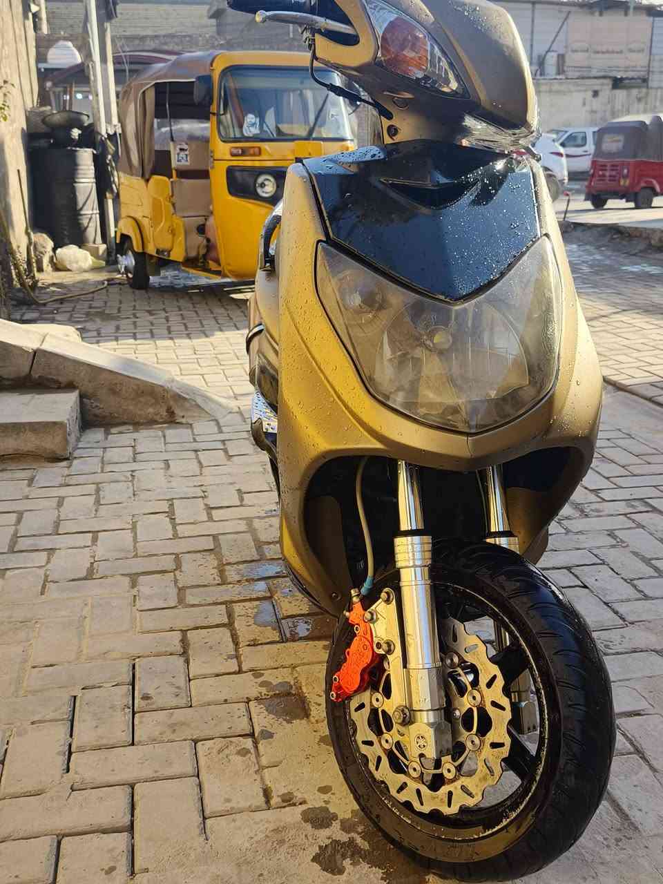 للبيع سكنس فحل 🤎
مكينه 59ونص
روله TTMARC حجم 300
ولفات ماسونيه 
اكسل رياضي 14 
كلجات رياضي امامي خلفي
الدراجه شلعه ومعدل تاكل الكاع اكل
صدر YAMAHA 
فج كرزي 
فلنجه رياضي 36milm
قبق بانزين مشمشي 🧡
دبلات خلفي مشمشي ابو التقسيم 🧡
صالنصه بور عدل 
ستان صفح مشمشي🧡
دوسات كاعيه K&S
لايت زنون
كابريتر جبيره
الدراجه كهربائياتها كلها شغله دشبول 
الدراجه نقصها كتف شحن وسلف وتك تريشه
فقط سعرها 800الف 
وبيها مجال شي بسط

مكاني بغداد المدينه📍
رقمي ***********
واسف عل أطاله 🙏🏽
