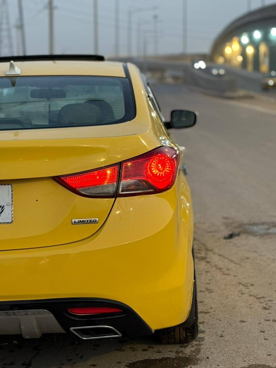 السلام عليكم انتره أمريكي 2013 مكينه 1800 دوشه فول موصفات لمتتت تحكم ستيرن تحكم مريات كشنات تدفه فول موصفات تخم تاير جديد بسمي السفتساره عله الرقم ***********
