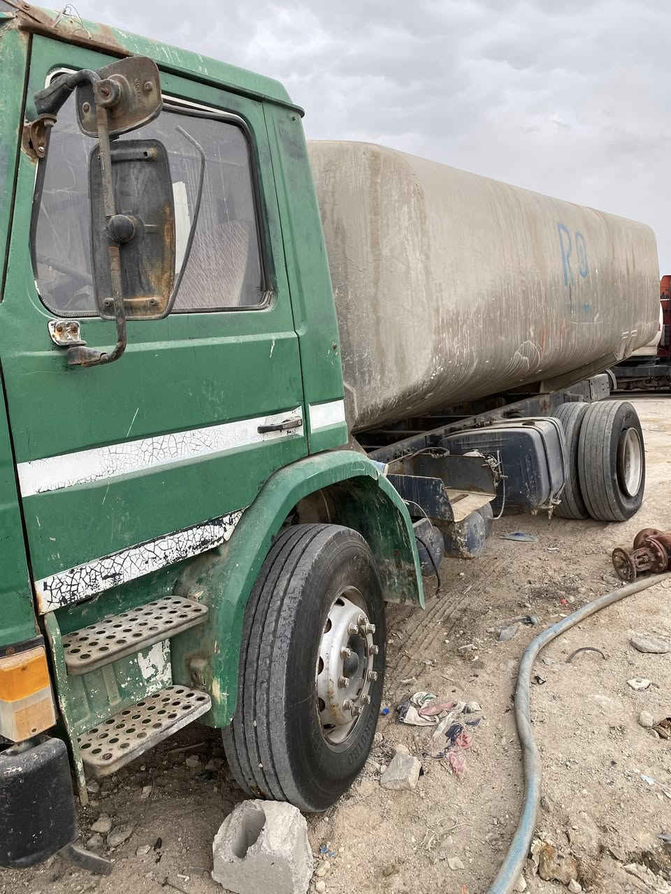 السلام عليكم لبيع دنكر بدون لوحات فحص موقت مديل 1992سيا ه مكفوله مكينه وكير وشاصي مكان سياره بصره زبير رقم الهاتف ***********او***********
