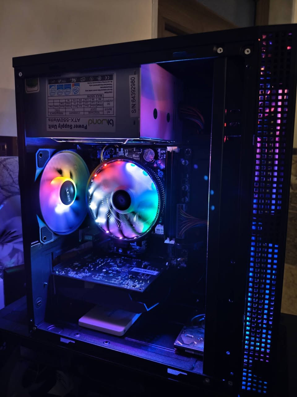 تجميعة زيون اقتصادية للبيع
CPU XEON E3-1230 V2 
GPU MLLSE RX 550 4GB DDR5
MB ENVINDA H61 
RAM 2×8 DDR3 1600 
PS BLWOND ATX 550W MAX
SSD 128GB MOVE SPEED
HDD 120GB 
CPU COOLER TISHRIC TSR127
CASE HESTART MICRO-ATX MINI
(سعر 225,000)
التجميعه مفحوص قطعها بالكامل اي خلل ما بيها 
منزل بيها RE9
ويندوز 10 برو محدث هوه والكرت اخر تحديثات
مكاني موصل تريد تجي تاخذها من البيت تريد توصيل 5 لكل المحافظات
البيع فقط بأعتماد 10 اسيا او ماستر ينزل من السعر


**إذا كنت صاحب هذا الإعلان وتريد حذفه لأي سبب، رجاءا أرسل رسالة إلى الدعم الفني**