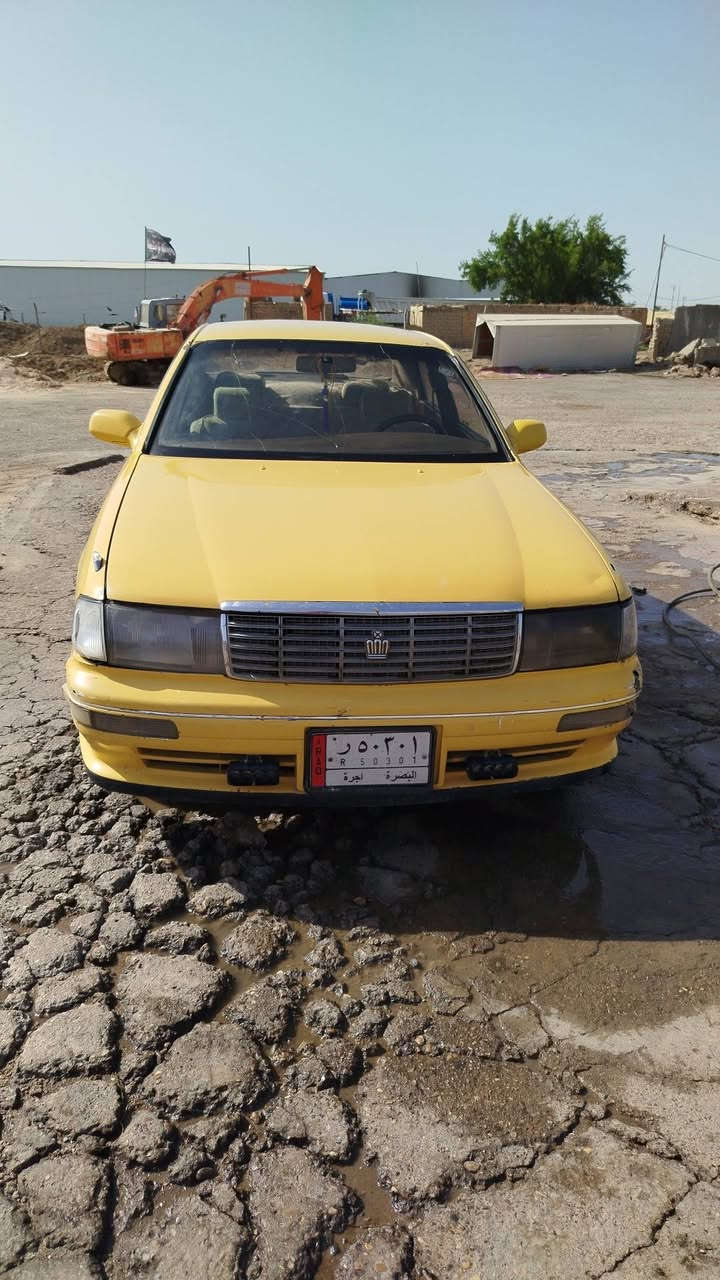 السلام عليكم للبيع منفصل بطه سياره جاهزه مكينه كير حداديه تخم تاير تبريد عوزه بس غاز دواخل جديده كيجات كله شغاله غرفه جديده السعر 25وبيه وبيه مجال قليل رقم بصره راعيه بلبصره وما ندله  مراوس هم ترهم العنوان ناصرية شطره غير متواجد عله النت ***********
