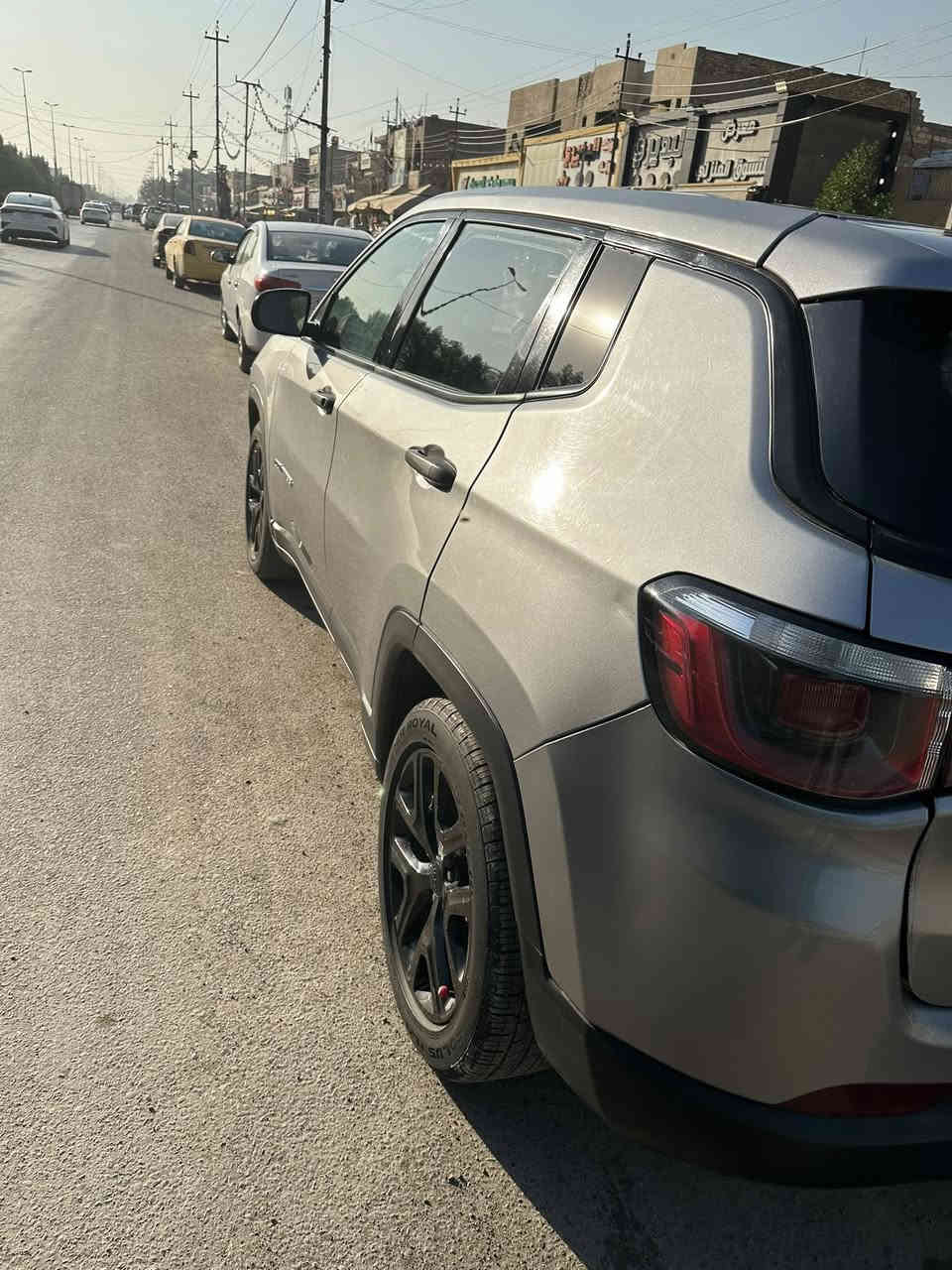 سلام عليكم جيب كوبارس للبيع موديل 18رقم بغدادلون  سلفر موصفات السياره بيها حادث قطعتين باب الصدر وجنطه محرك 2400نص فول تخم تاير منظمه بانزين جديده السعر 130بيها مجال ***********/***********
