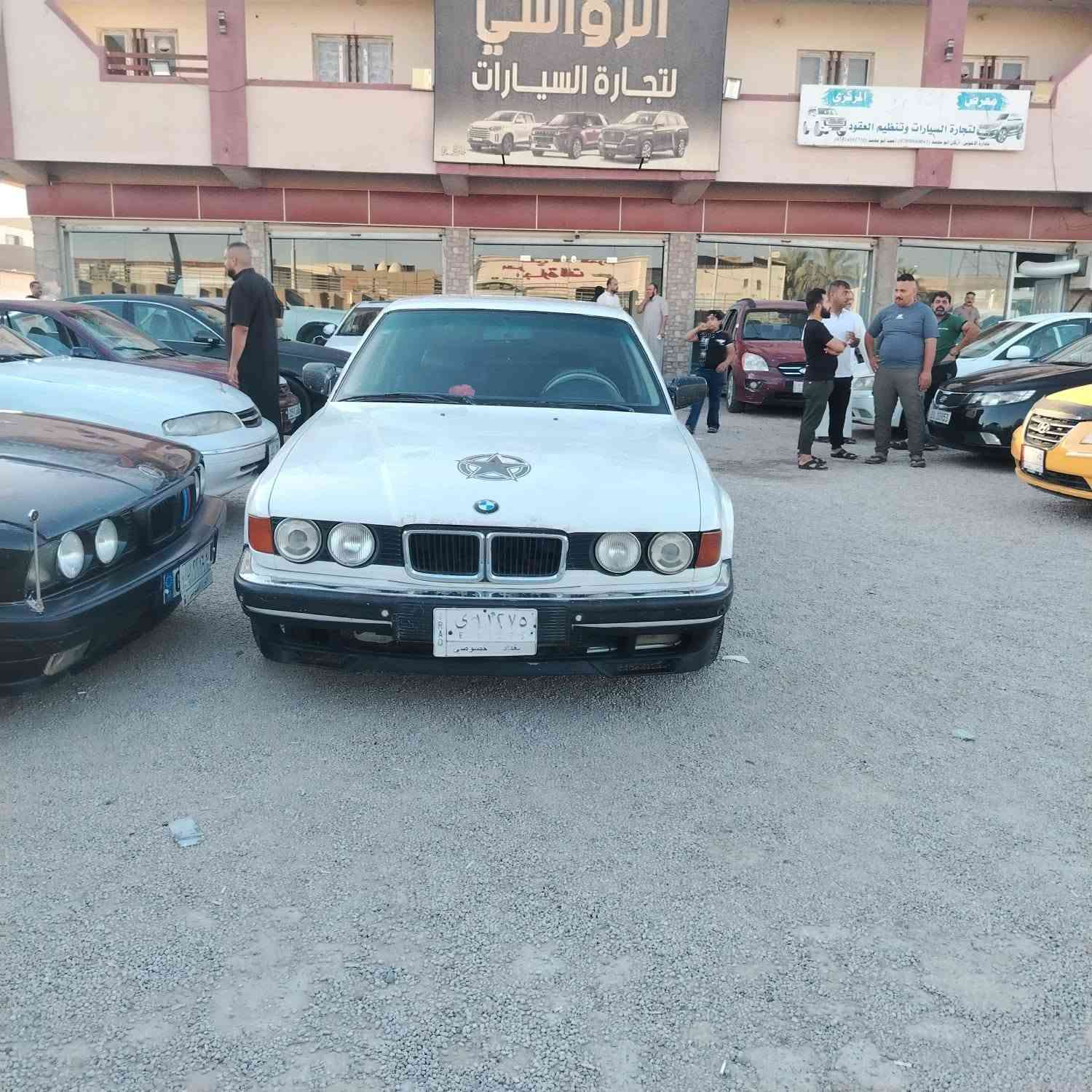 السلام عليكم بي ام دبليو حجم , 750..6سلندر كير مكينه لغود شواصي تكم كله كفاله فول مواصفات 
السعر 45 بيها مجال 
هاتف***********

