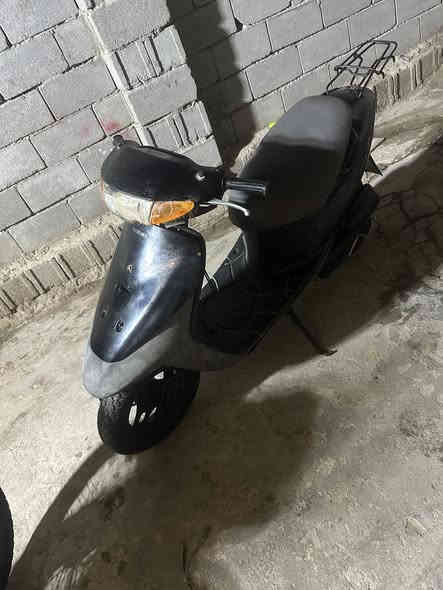 زازوكي مسطره لبييع عوزه باتري وكتف شحن شغاله وماوكفتني بمكان الله شاهد سعره ١٠٠ وبية مجال صار عندي ضرف وريد بيعه مستعجل مكاني بصره قبله رقمي ***********
