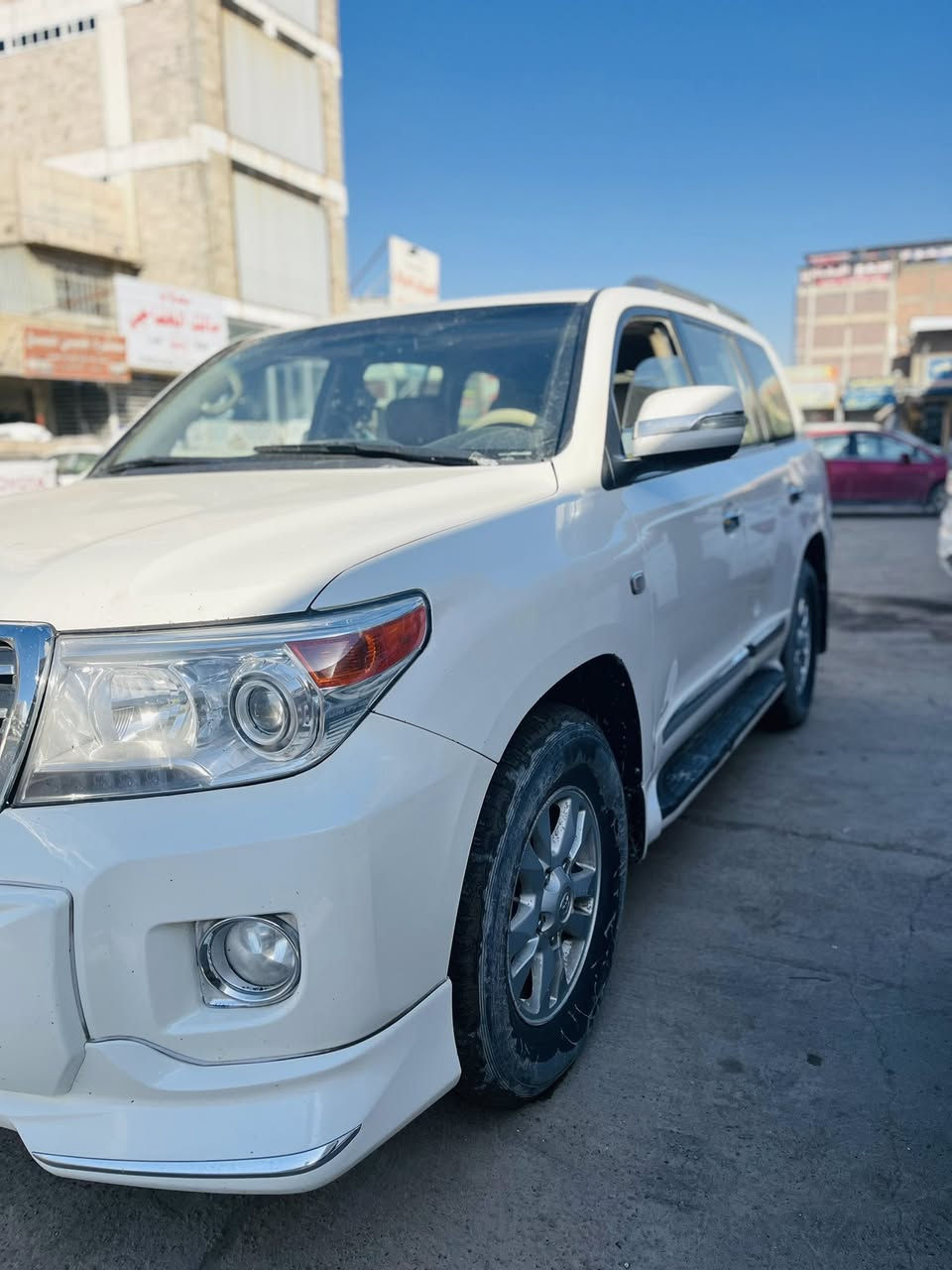 سلام عليكم لاندكروز جكسارا مديل 2011 سياره كفاله بس بيه رشات صبغ جاملخ خلفي المكان نجف سعره 275 وبيه مجال رقمي ***********
