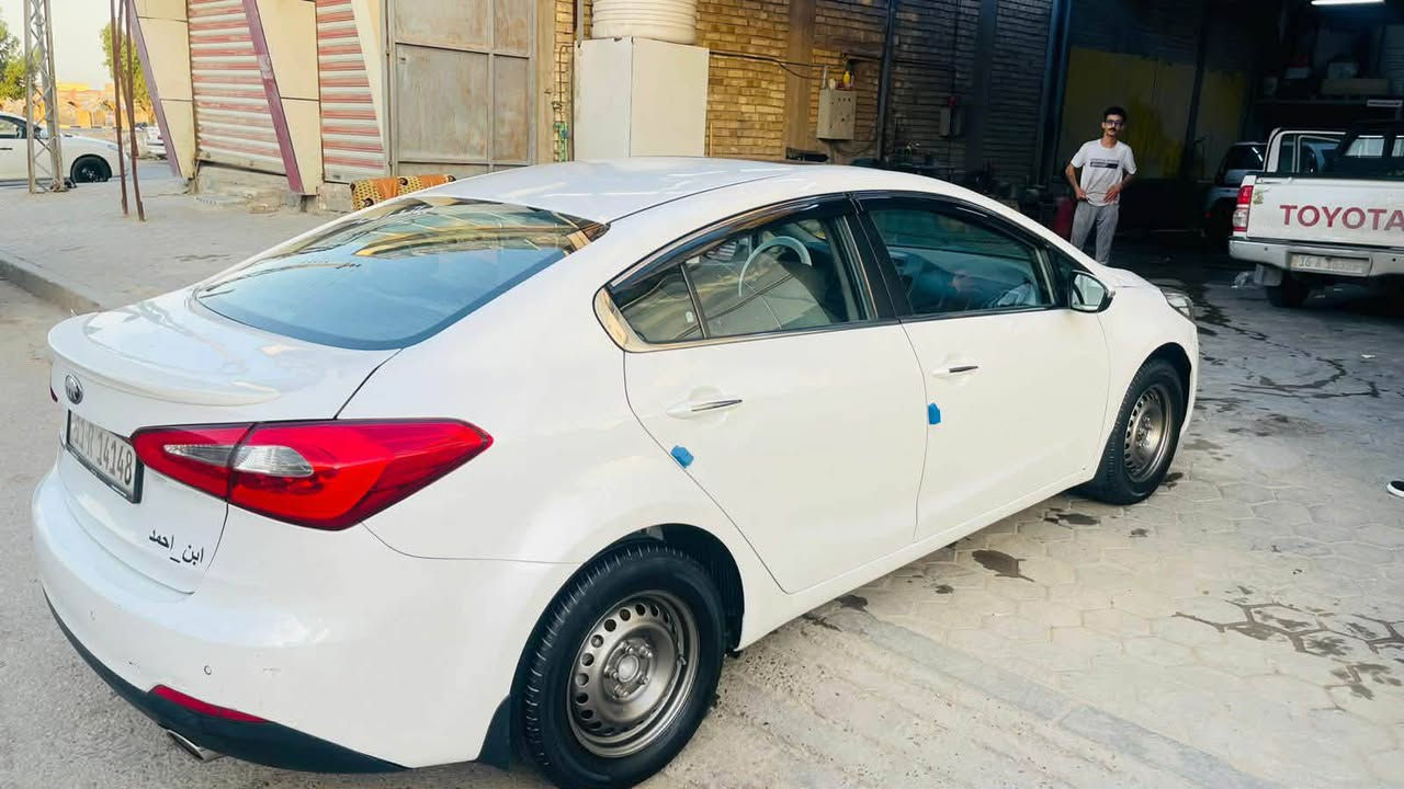 سيراتو 13 فول مواصفات رقم بغداد بسمي ماشية 150مكفولة من الصبغ فقط بارد بيهة السيارة السعر 120 مكان السيارة نجف التصال معرفة كافة التفاصيل ***********
