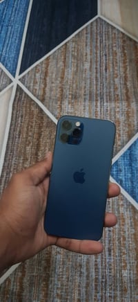 آيفون ١٢ برو • ١٢٨ • بطارية ٧٧