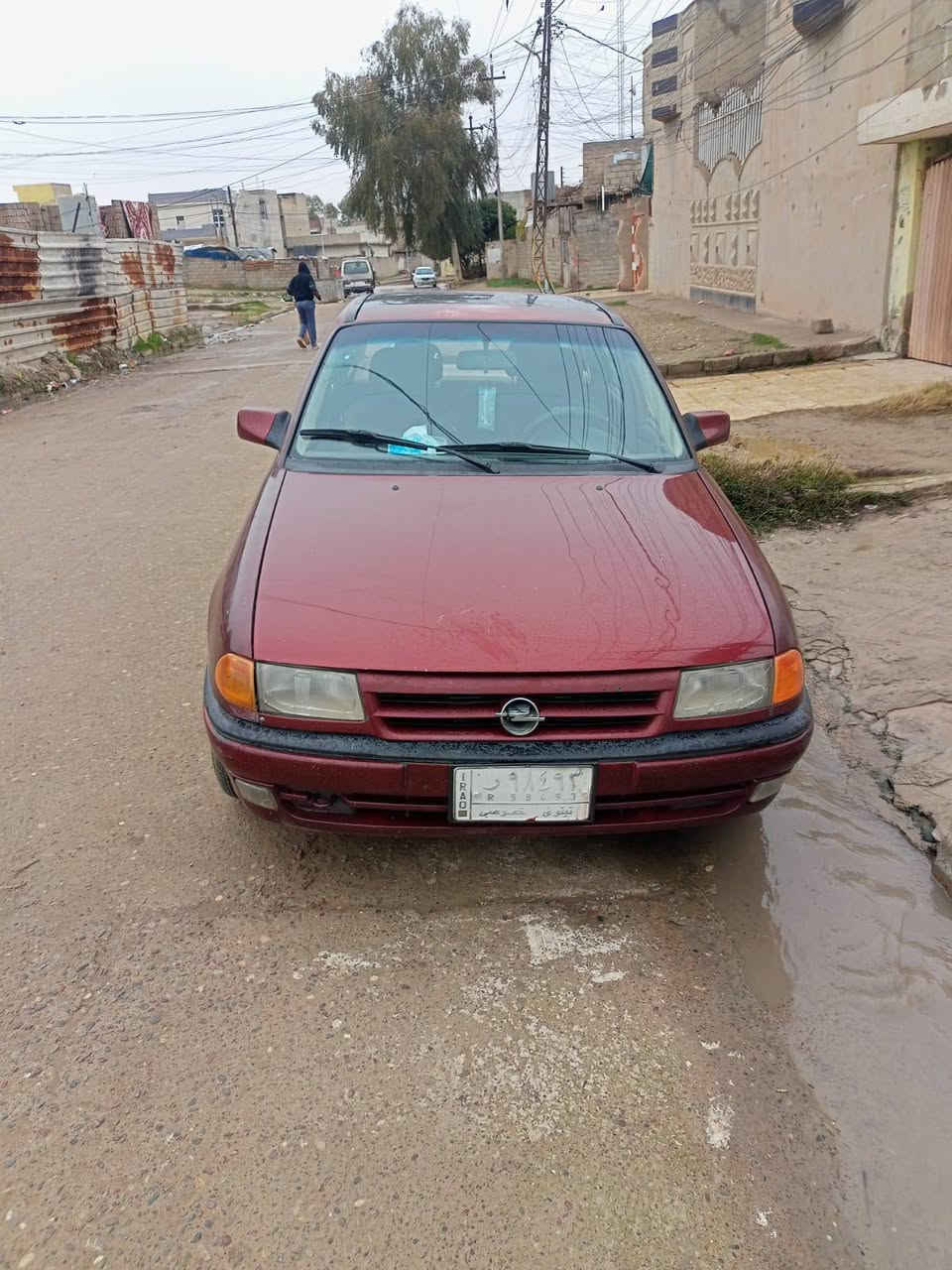 السلام عليكم سياره استره للبيع موديل 1992 الحجم 16 السعر
***********
