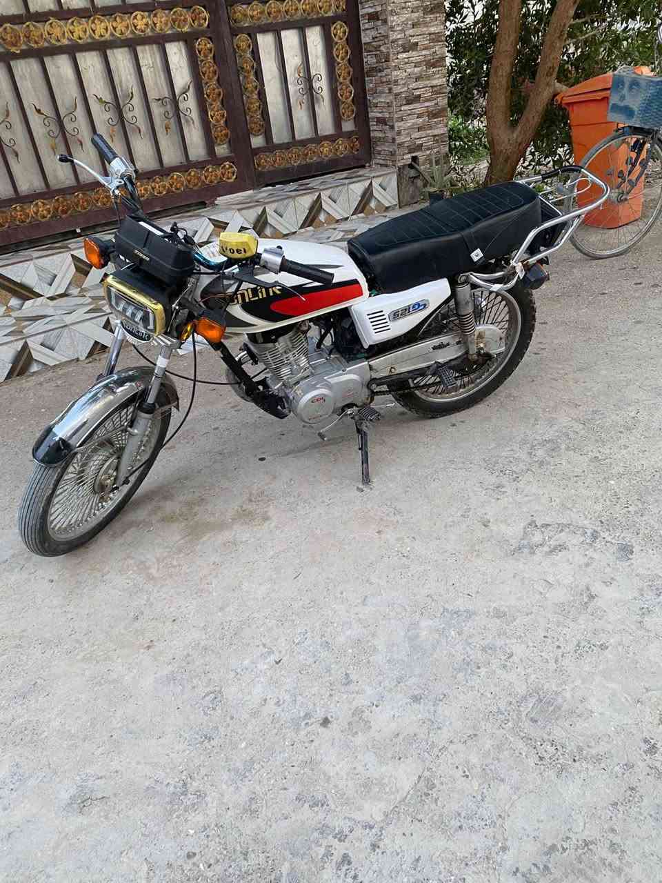 سلام عليكم دراجة تايكر للبيع موديل 21 اوراق كاملة الدراجة كاملة مكملة مكاني بعقوبة خرنابات الشراي يتصل ***********
