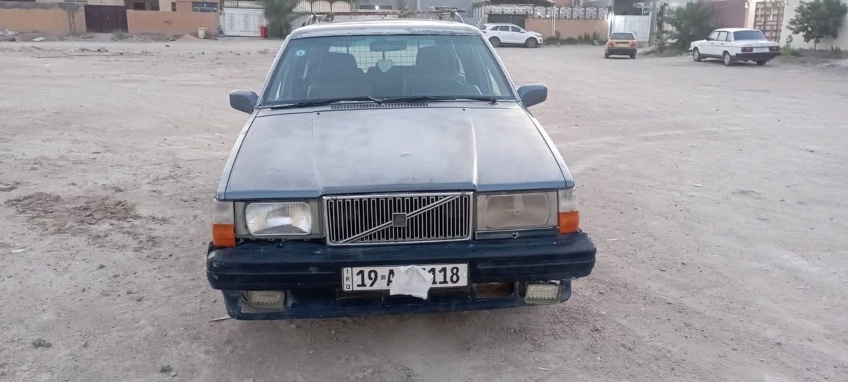 السلام عليكم 

فالفو ستيشن حجم (940) للبيع 

المحرك 6سلندر 

تبريد محتاج غاز 

رقم كربلاء الإنكليزي الجديد +السيارة بأسمي 

كير اوتوماتيك 

بدون ضربة ولا صبغ شبه مكفولة 

جام كهربائي 
 
الرقم:***********. ابو محمد 

المكان :النجف/مجمع بيتي السكني /النداء 

وتواجد على الفيس بوك 
🌹🌹

السعر:40ورقة وبي مجال
