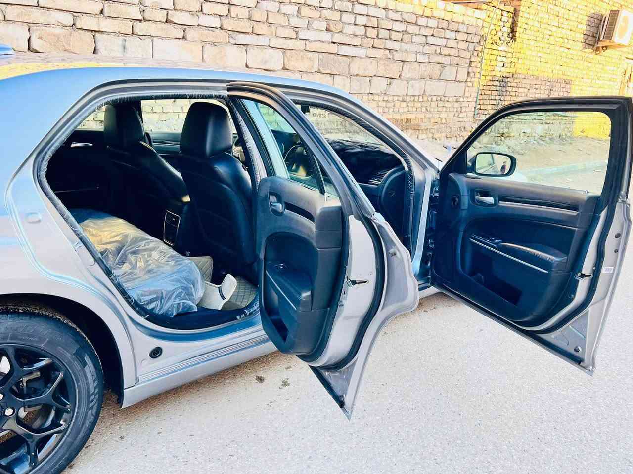 اوباما 16 اصل معلايه 22
بسمي  سنويه ل2029
حادثه قطعتين جاملغ وبنيد
ماشيه 99ميل
سياره استخدام شخصي
حداديه خير من الله 
مكينه كير
تبريد تدفئه 
تخم تاير جديد
مكان السياره ناصريه 
***********
