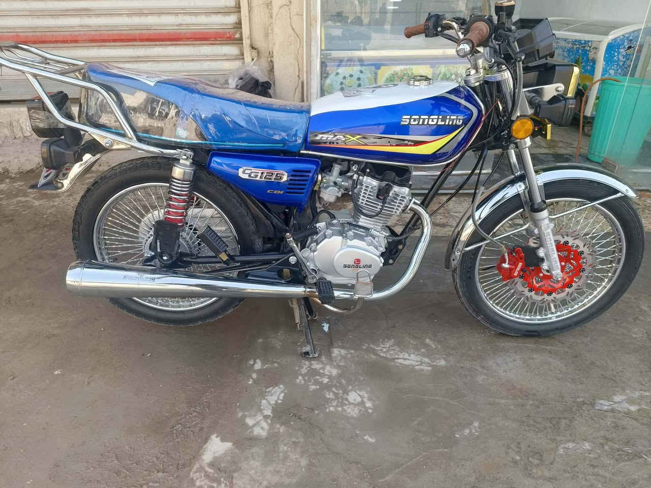 للبيع دراجه تايكر موديل ٢٥ السعر ٦٥٠ وبيه مجال حك الجيه العنوان حله طهمازيه ***********
