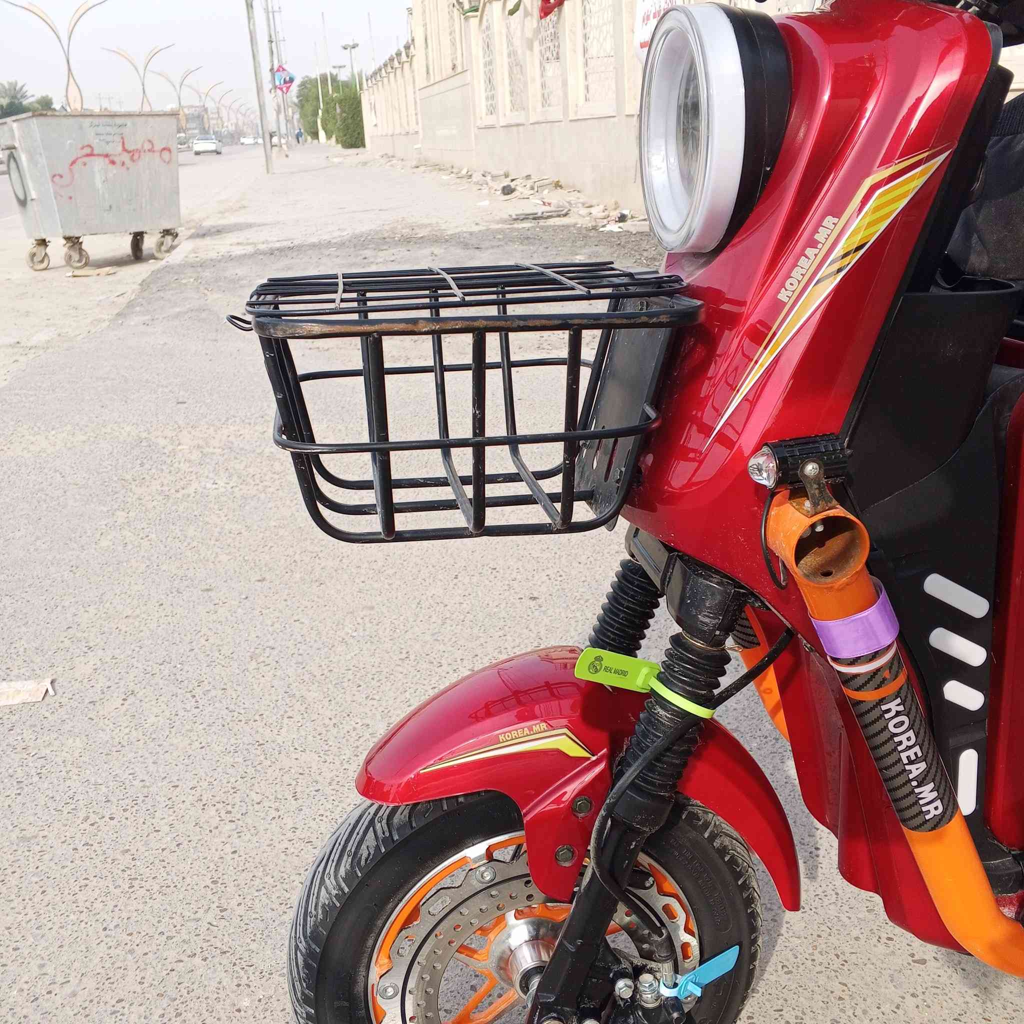 بايسكل شحن للبيع متكامل من كل شيءنوعيهx900 تثبيت سرعه اربع نمر بركات دهن بلوتوث ضمان سنه واربعه اشهر من محلات الحاج نجم بالملف وبالبطاريات وباللشه سعر 650 وبي مجال مكان كربلاء طريق الحر والمدينه العاب النوارس رقم***********
