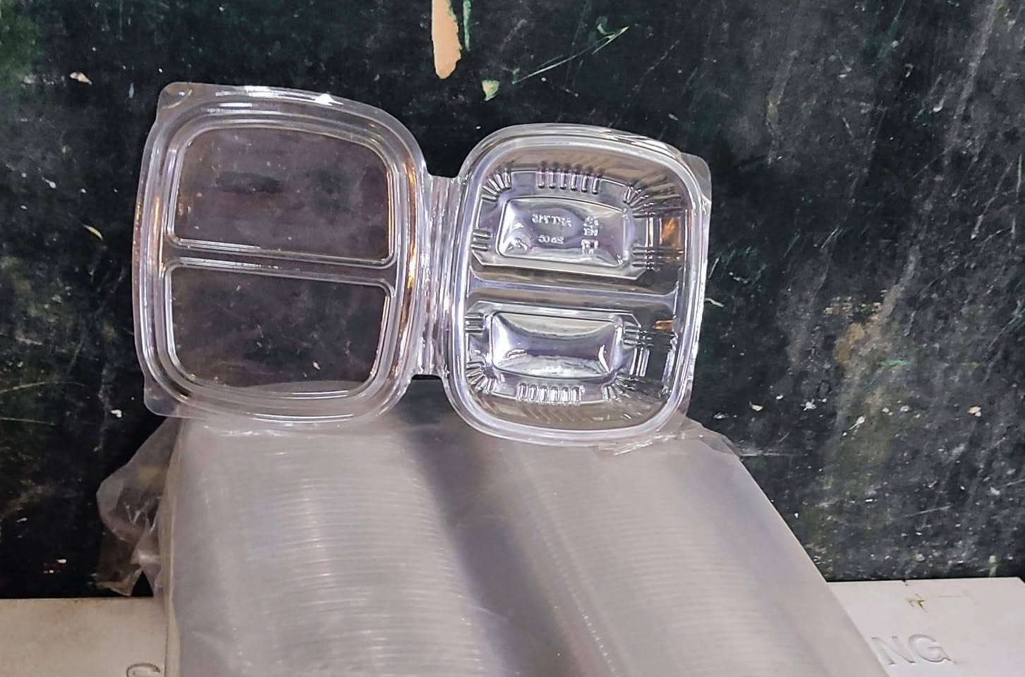 السلام عليكم 
ماعين سفري كل مئة قطعة ب ٤ و ربع 

الشراي يتفضل يتواصل مع صاحب الرقم اني مكلف بالنشر 
***********
مكان بغداد -كاظمية
