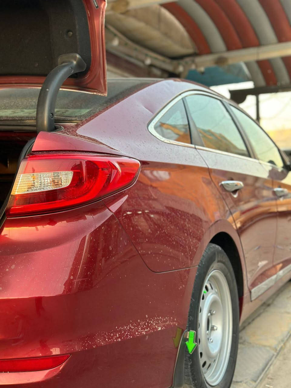 سلام عليكم سوناتا للبيع نص فول حادثه ربع البنيد ستوني شادله محرك جديد عليه غرامه نجف 450تنزل من سعر السياره سياره جاهزه مذب عليه ولا درهم سعر ١٢٣وبيه مجال مكاني نجف كوفه رقم***********
