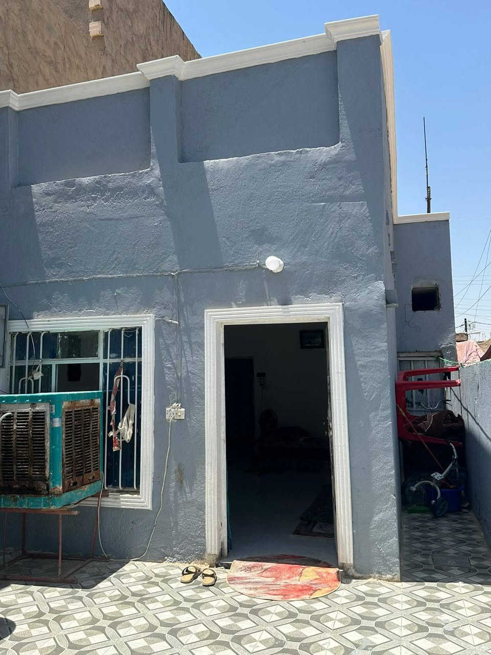 #للبيع #للبيع
مشتمل 🏠 للبيع المساحة 100 متر مسحوب عليه مبادرة
🏵️🏵️🏵️ التسديد على البائع
الموقع / حي ابو سديرة قرب مدرسة النجاة 
الواجهيا 5متر
النزال 20
التفاصيل/ استقبال /ومطبخ / وغرفه نوم /صحيات
الخدمات كامله تبليط وكهرباء خطين
السعر /خاص
                         🏵️🏵️🏵️🏵️🏵️
للأستفسار أكثر اتصل على الرقم او مراجعة مكتب عقارات ركن الساعة في حي ابو سديرة خلف مدرسة النجاة
***********
#المحامي مرتضى جاسم التميمي
