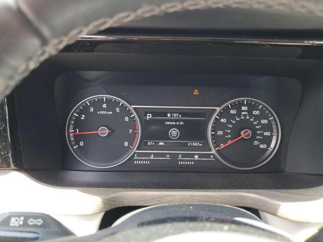 السلام عليكم
سورنتو موديل ٢٠٢٣  دخول جديد 
ترقيم جديد بأسمي تحويل مباشر 
 لون اسمنتي
ضرر باب خلف الصدر فقط.بدون ايرباك. بچم كبس. ممشى امريكا ٢١ الف حالياً ٢٣ الف 
فول Ex 
محرك 2500 تيربو 🚀 
داخل كريمي وكشن منفصلvip (٧ راكب)
كشن كهرباء +تدفئة كشن +منفذ usp 
سقف بانوراما 
فول تحكم استيرن
كاميرا ورادارات وحساس خلفي 
تحديد مسار 
حساس تصادم 
كروس سرعه
مانع انزلاق  
نزول منحدرات 
اوتو هولد 
شاحن وايرلس
اربع وضعيات قياده
صندوق كهربائي
السبير المقدس( مانازل زيرو)
السعر : $٢٧٥ وبيه مجال للشراي 
السيارة جديدة جداً اليشوفه غالية يدعيلنه بالرزق ،،،، 
المكان : بغداد الدورة 
 اتصال 📞 فقط ***********
***********واتساب + اتصال 📞
