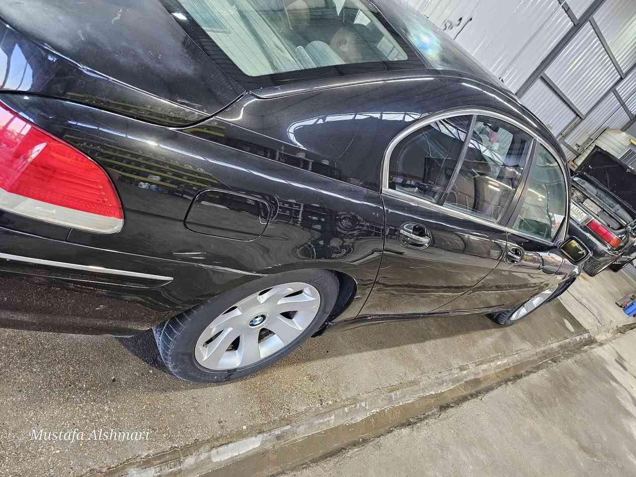 للبيع او مراوس 2008 750i اصل وفصل 
السيارة جاهزة من كلشي تبريد تايرات حداديه خليفه 100%امامي 80% كهربائيات كلها شغاله بيها كلوب تراكشن مشتغل ومابيها اي شيء ثاني كير ومكينه حاويه ستوني مصعدهن السيارة يراد الها صبغه اثر شخوط وبيها طخه خلف السائق مبينه بالصور واذا مراوس بمارسدس E350 افضل 
الاستفسار ***********
