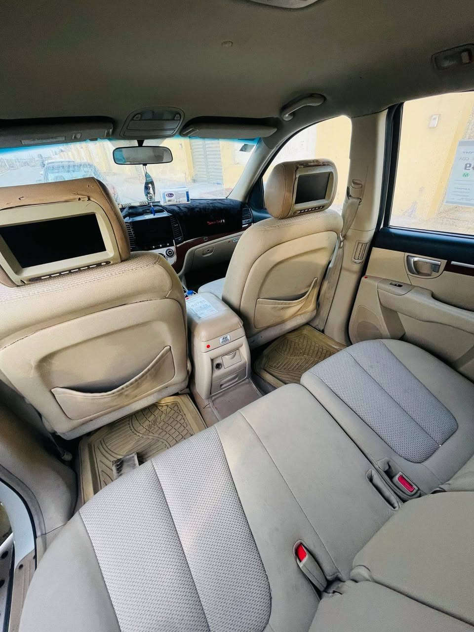 سنتافيا خليجي 2007. رقم بغداد الجديد فور ويل 6. سلندر 7. راكب. شاشة وكاميرة معروفة مواصفاته بيه مكانين صبغ وشبر يم الرقم السعر 110. وبيه مجال العنوان بغداد الدورة  للاتصال ***********. الشراي يتصل غير متواجد بالتعليقات   شرط التحويل بيع مااااااراوس
الشراي يتصل
