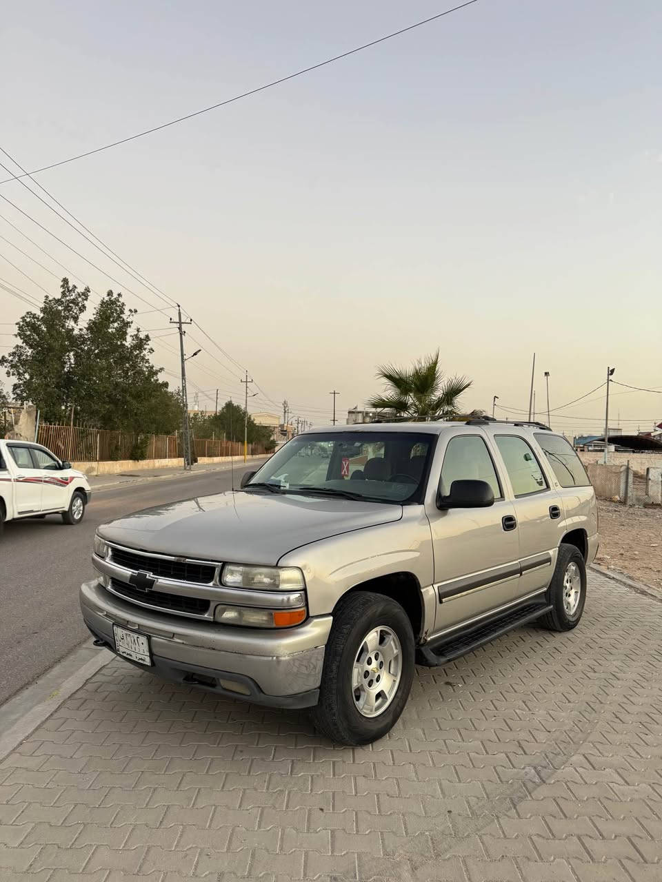 السلام عليكم 
تاهو 2004
للبيع سياره كفاله من ضربه  
بيها فقط جزء من جاملق الامامي صبغ وباقي مكفول
رقم بصره باسمي تحويل للبيع فقط
السعر 120 
*********** الزبير, البصرة
