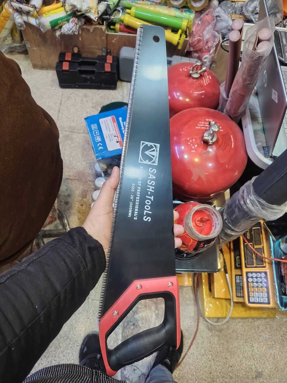 السلام عليكم
#ســكلة_الـــعريج  .. .على شارع الخدمي فرع الثاني ع شارع العام نفس المكان 
فـــــي قرية العريج ، لكُـــل مـــا يـــحتاجة #الـــنجارين و #اصحاب_الـــبناء ..🏘️
♻️  يتوفر #دنــگة #رومــانية { ملكية }   المعروفه بجمالية تصميمها الملكي الشهير وديكورها الـــحديث ..
♻️ وعــن وصول ديـــكورات وتـــصاميم حـــديثة مـــن دنـــگ الــفلين وفـــلين العـــباسي وفـــلين  
الكـــباش وفايـبار+ ومعاكس
فلين 10×10+7×7+0فلين سقف 
يوجد ونج تصعيد مواد لليجار 
يوجد فايبر ٣ملم ٤ملم ٦ملم ٨ملم 
يوجد #بسمار نجار وزن 20 كيلو. 
يوجد #بسمار 5 انج كبير 
يوجد فيتا اساس اصلي 
يوجد كف نجار اصلي درزن 6 تالاف اصلي 
يوجد سفيفا نجار وزن كيلوين 
بوشه مزريب اصليه نجين ونص 
هيم تفليش 
يوجد خيط بناء
يوجد جاكوج اصلي حسن داود 
يوجد نفط احمر للخشب  
يوجد عدة نجار نطاق +جعبه +فيته
يوجد برينا مال بلاويت 14ملم و ٢٢ملم
يوجد منشار خشب اصلي وعادي 
يوجد هيم تفليش للنجار 
يوجد ماطور سحب للكاز او الماء 
يوجد وزان اصلي وعادي 
يوجد منشار اصلي 
يوجد سبيسر جوكر يشتغل 4 جيهات سعر الكونيه 13 الف 
فايبر 3 ملم +4 ملم +6 ملم +8 ملم + ١٠ملم 
يوجد تيل وزن ثنين كيلو 3ونص
يوجد لورة تسخدم ال دهن الخشب
فلين دكت +فلين كبش +فلين #عباسي
يوجد #لوح المكعب 
يوجد #جكات عدد 750جك 
يوجد #جسور 3×3
يوجد #درسك 330طول +350طول +3متر 
يوجد جسور مقاصير
يوجد لوح مقاصير
يوجد #فخخ العدد 350 فخه 
يوجد عصافير نجار  
يوجد ونج تصعيد مواد للبناء
يوجد سكلات لليجار 
وبـــ أنـــسب #الايــجارات وأنــــسب الأســـعار 
باقي التفاصيل 👇👇
***********
***********
                      ” بــ الـــتوفيق الــدائم “ .. .
