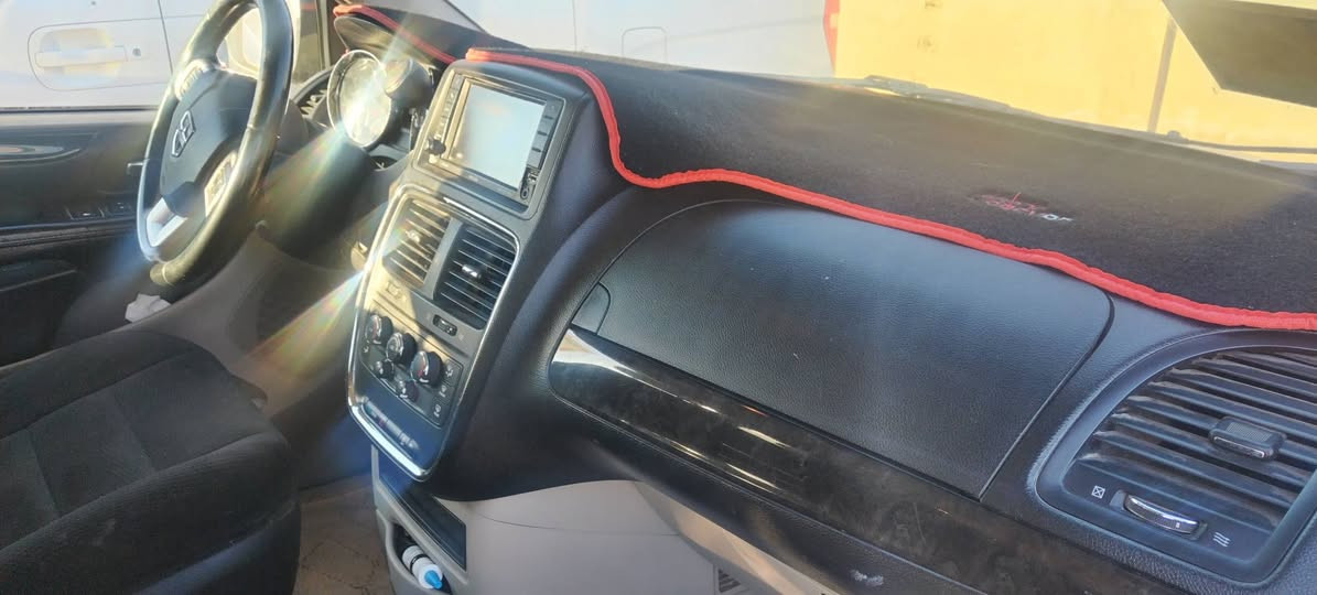 السلام عليكم دوج كرفان ٢٠١٧ تحكم ستيرن مثبت سرعه نضام تقليل البنزين جام كهرباء أبواب ميكانيك سياره نظيفه خير من الله محرك +گير جيد جدا سياره جاهزة من كلشي السعر المطلوب ١٥٥ وبيه مجال قليل كلش رقم كربلاء بأسمي مكاني واسط قضاء الصويره رقم الموبايل ***********
