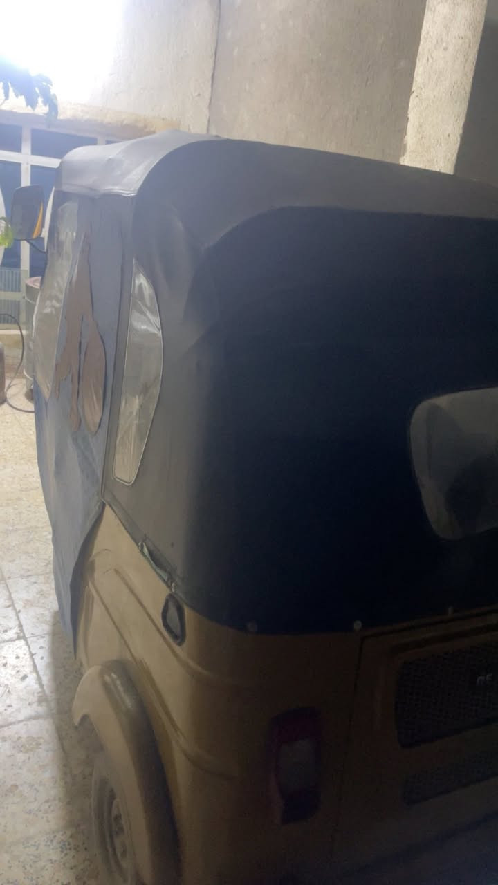 ***********سلام عليكم تكتك 21مرقمه رقم وسنويه بسمي للبيع العنوان بغداد الشعله تكتك خير من الله الله شاهد مابيه اي نقص 
كبل للشارع السعر 7500انضف من الصور تجي تشوف بعينك
