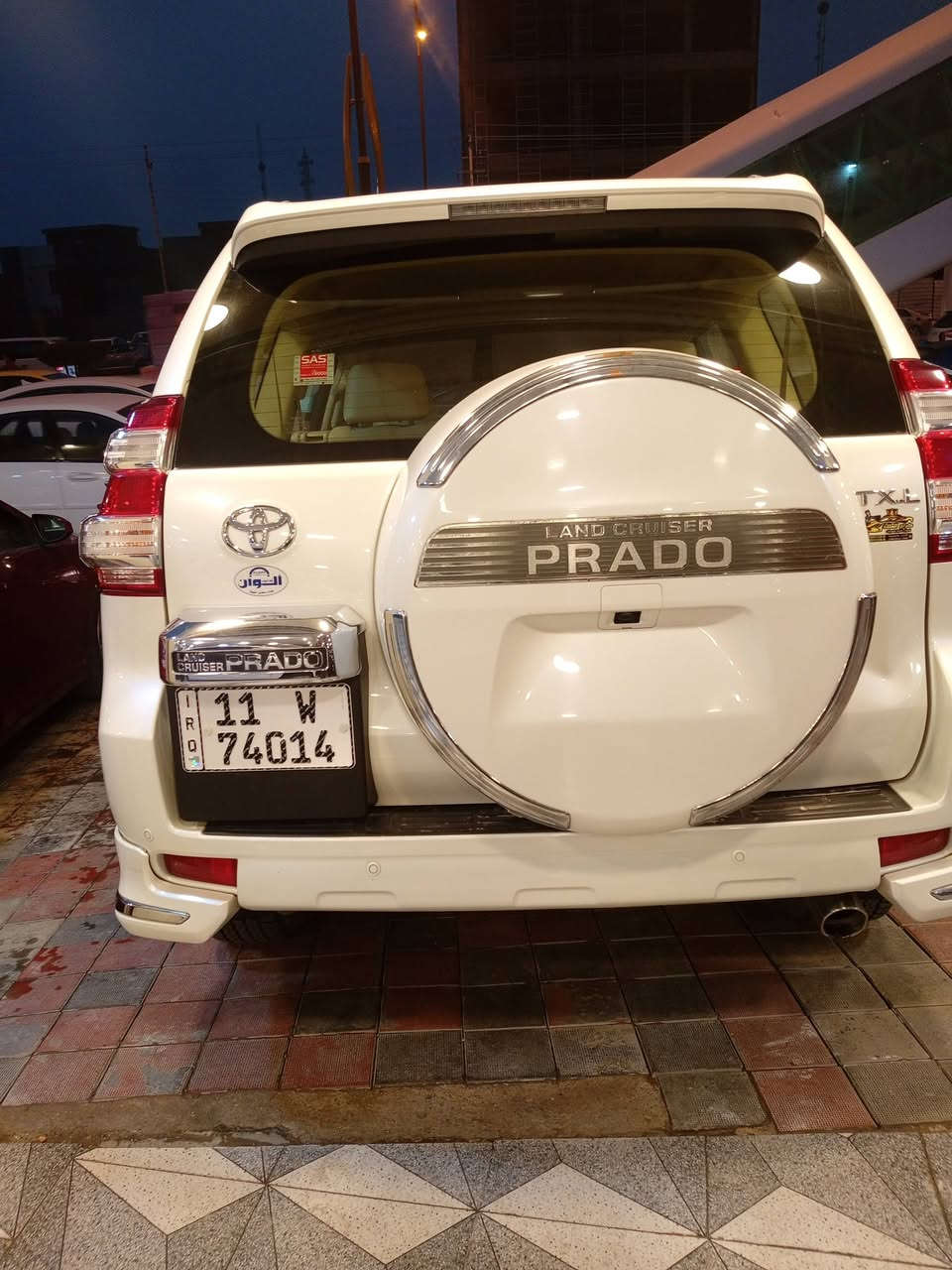 السلام عليكم 
 برادو موديل ٢٠١٦ خليجي بدون حادث مكفوله كفاله عامه 
Txl فتحه الكشنات الاماميه كهرباء جلد
رقم بغداد ابيض 
تخم تاير جديد 
مري شفط 
كامر اماميه خلفيه 
حساسات خلفيه 
دبل بصمه 
تشغيل عن بعد 
سبير السياره مانازل ابد 
السياره جديده مامفتوحً بيها برغي 
٦ سلندر فور ويل 
لايتات زنون 
وباقي مواصفات البرادو txl
مكان السياره الانبار الفلوجة 
 السعر 34.5 الف دولار 345 ورقه وبيها مجال  
للتواصل على الرقم ***********
