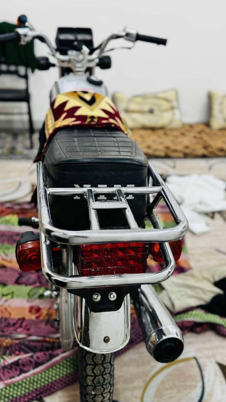 سلام عليكم نامه امتياز 2026 سكنر صارلهه شهر ونص من طالعه كهربائيات كلهه شغاله عدادات شلعه ومعدل شرط تعبر ال ١٢٠ السعر 725 وبيهه مجال حك الجيه مكاني كنطره السلام للاستفسار ع رقم ***********
