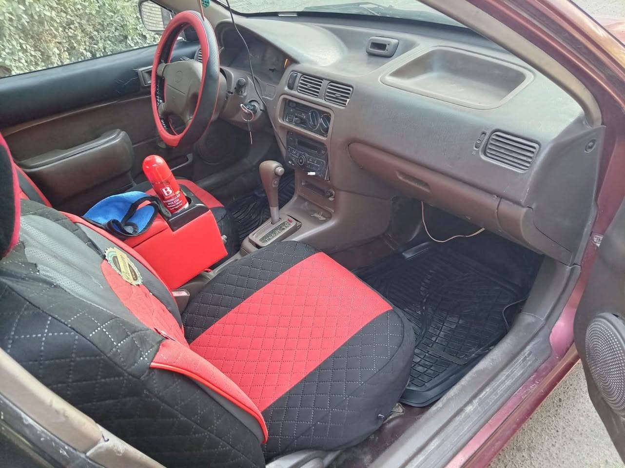 السلام عليكم كورلا تيرسل موديل ١٩٩٩محرك نضيف كير اوتو صدر جديد امامي خلفي كهربائيات  شغاله تبريد منضومه كامله شغال تخم تاير مصبوغه حزام قماره وتكم بلاد مكاني بغداد الحريه استفسار *********** غير متواجد على الفيس
