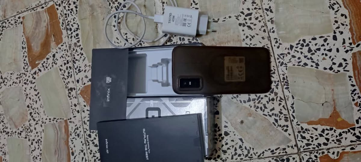 انفنكسGt 30 برو للبيع ما عندي توصيل
غراضة كاملة الجهاز مكفول كفالة عامة
بوبجي 120 فريم سلاسة فول 
كامرتة مفولة 108 ميكا بكسل 
بطارية 5600
شاشة 144 هرتز 
السعر 375 بيه مجال بسيط جدا حك الجية 
مكاني بغداد مدينة الصدر شارع الأورفلي 
للاتصال ***********
