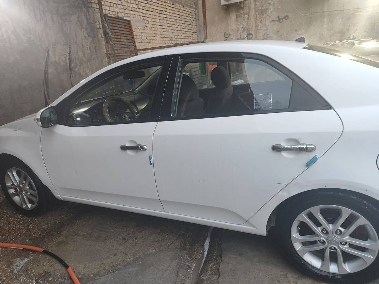 السلام عليكم
سيراتو 2010 داخل ماروني راعيها بكربلاء سنوية ما ساقطه تبريد محرك كير كفاله السعر 92 
***********
