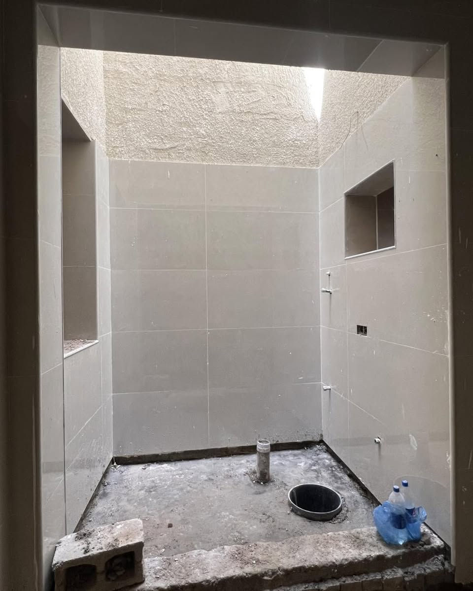 بسم لله ماشاء لله🏠🔥
بيت 150 متر للبيع 

الواجهه 6 متر 
النزال 25 متر

ملك طابو صرف 🏠 

بناء حديث تسليم مفتاح كامل 
بموقع مميز على شارع عريض 15 متر ⚡️

يحتوي على استقبال وحمام ضيوف ومطبخ وهول داخلي و4 غرف نوم وصحيات عدد 4 وبيتونه وسطحين 

العنوان :: حي الجهاد :: ديوان المخابرات :: خلف شارع 60 وقرب الشارع العام

السعر والاستفسار الاتصال *********** مكتب الشهم للعقار📞📞🏠يوجد واتساب بل الرقم 
 #واتساب
