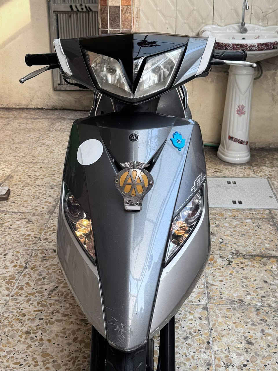 السلام عليكم للبيع ماكس GTR 2008 دراجه نوزل دراجه مال رنبه مكفوله كفاله عامه ختم واحد الكفرات ويه المكينه اوراقه كامله ((المكينه والكلجات))  كفاله زوج تايرات جديد دراجه زيرو ماشيه 20 الف بلادي ودهن اذا مو موتل مادير وبانزين كله ادير محسن جيب وياك 100 فيتر 
مكان بغداد الجديدة 
***********
