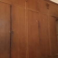 غرفة خشب كاملة • ٦ أبواب • بيبان حديد جديدين